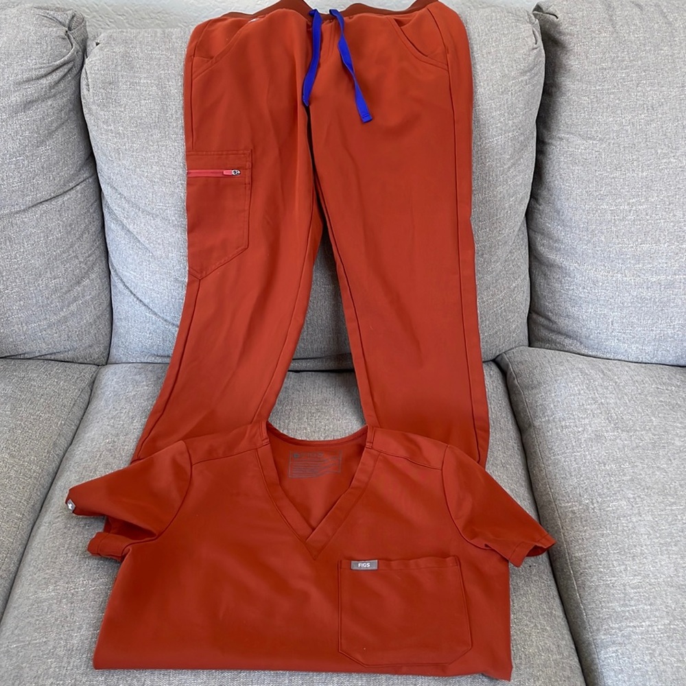 Sold as a set: Figs Auburn